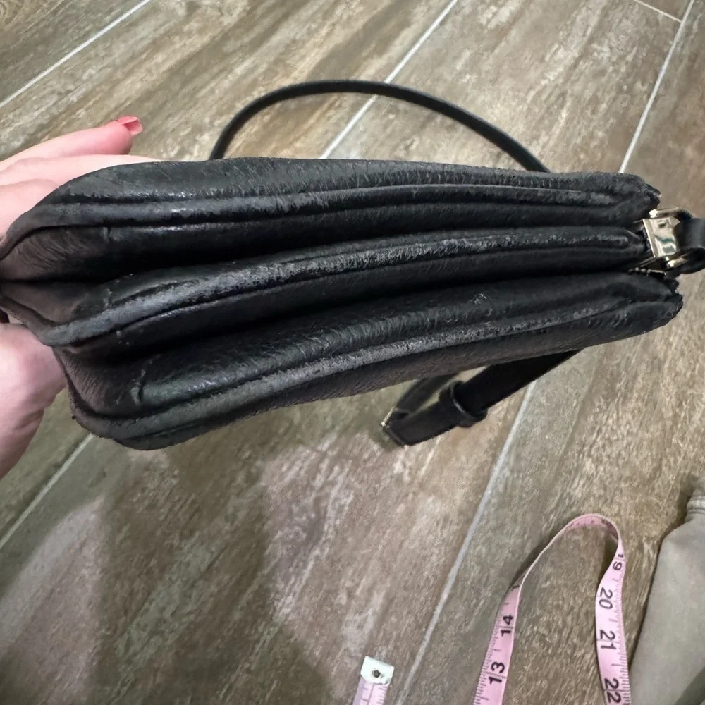 Kate Spade Black Leila Crossbody Bag Sleek Minimalist Design